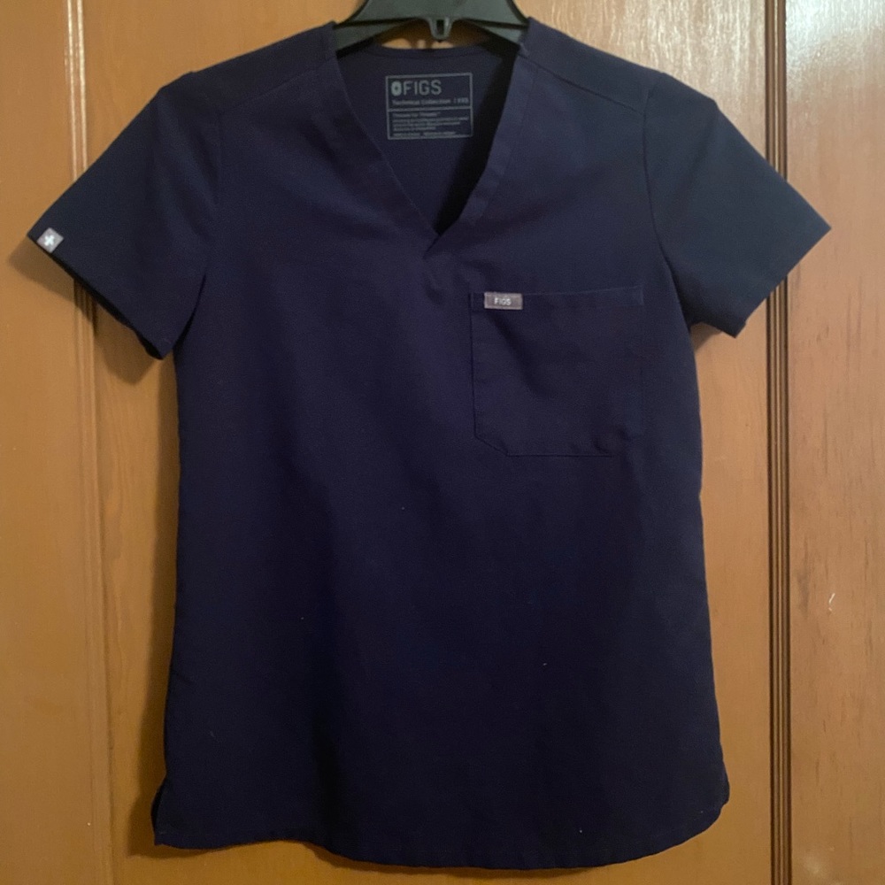 FIGS Navy Blue Catarina One Pocket Scrub Top